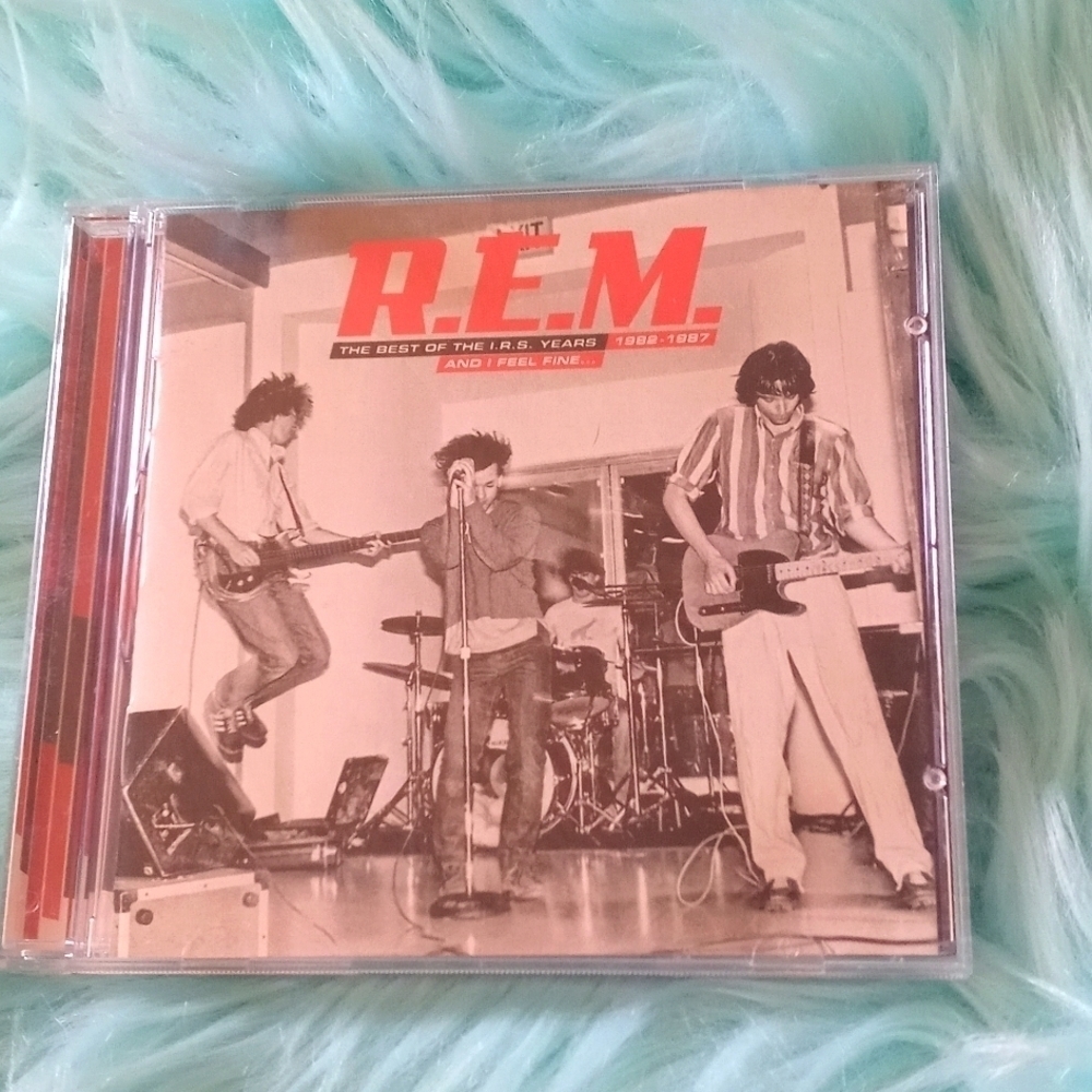 R. E. M CD the best of the I. R. S  good condition